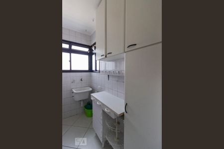 Apartamento para alugar com 74m², 3 quartos e 2 vagasÁrea de Serviço