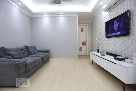 Sala de apartamento à venda com 2 quartos, 60m² em Vila Osasco, Osasco