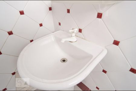 Apartamento à venda com 90m², 2 quartos e 1 vaga Apartamento à venda com 90m², 2 quartos e 1 vagaBanheiro