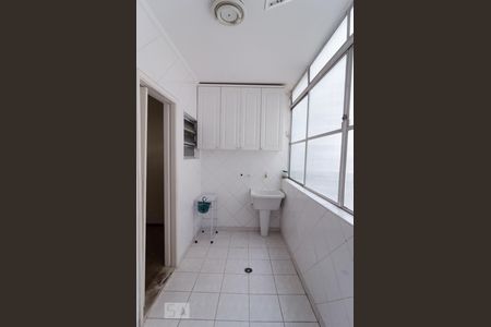 Apartamento à venda com 90m², 2 quartos e 1 vaga Apartamento à venda com 90m², 2 quartos e 1 vagaLavanderia