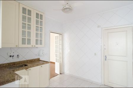 Apartamento à venda com 90m², 2 quartos e 1 vaga Apartamento à venda com 90m², 2 quartos e 1 vagaCozinha
