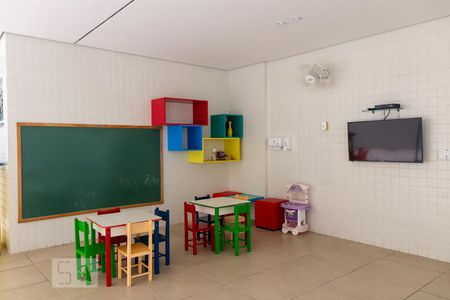 Apartamento à venda com 69m², 2 quartos e 1 vaga Apartamento à venda com 69m², 2 quartos e 1 vagaÁrea Comum - Playground