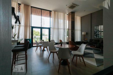 Apartamento para alugar com 71m², 2 quartos e 1 vagaÁrea comum - Salão de festas