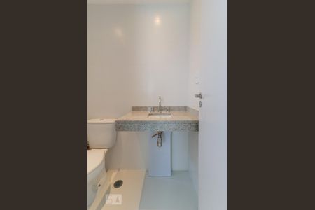 Apartamento para alugar com 71m², 2 quartos e 1 vagaSuíte