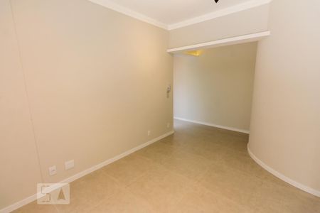 Sala de kitnet/studio para alugar com 1 quarto, 40m² em Alto de Pinheiros, São Paulo