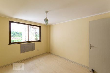 Quarto 1 de apartamento para alugar com 2 quartos, 70m² em São Domingos, Niterói