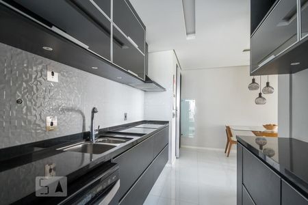 Apartamento para alugar com 70m², 2 quartos e 1 vagaCozinha