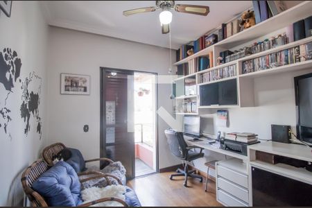 Apartamento à venda com 190m², 3 quartos e 4 vagasQuarto 4