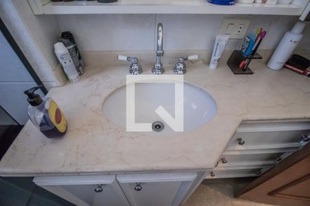 Apartamento à venda com 190m², 3 quartos e 4 vagasBanheiro 1