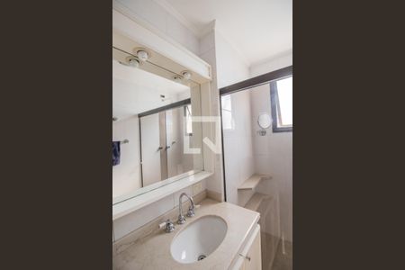Apartamento à venda com 190m², 3 quartos e 4 vagasBanheiro 2