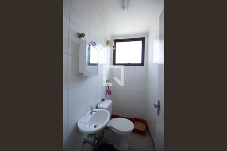 Apartamento à venda com 190m², 3 quartos e 4 vagasBanheiro de Serviço