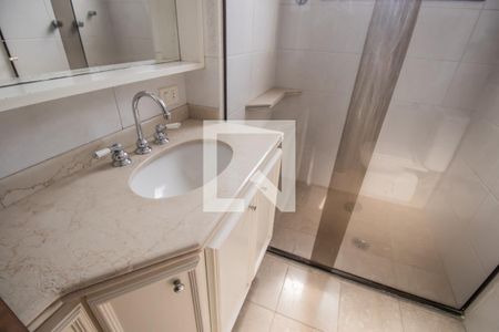 Apartamento à venda com 190m², 3 quartos e 4 vagasBanheiro 2
