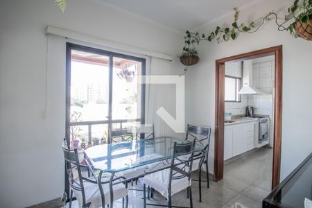 Apartamento à venda com 190m², 3 quartos e 4 vagasCopa