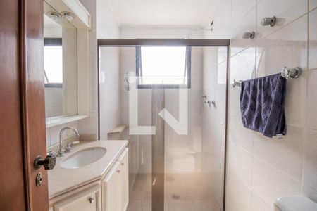 Apartamento à venda com 190m², 3 quartos e 4 vagasBanheiro 2