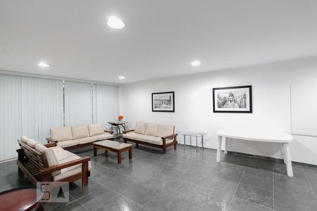 Apartamento para alugar com 105m², 3 quartos e 1 vagaÁrea comum - Salão de festas 2