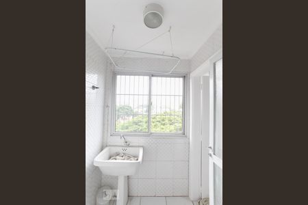 Apartamento para alugar com 105m², 3 quartos e 1 vagaÁrea de Serviço