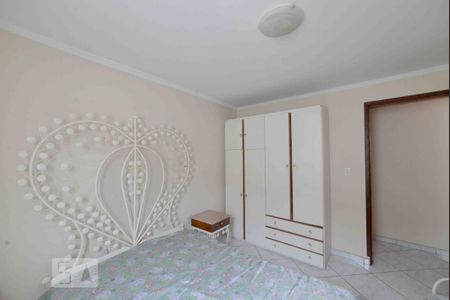 Casa para alugar com 220m², 6 quartos e 2 vagas Casa para alugar com 220m², 6 quartos e 2 vagasQuarto 1 Casa 2