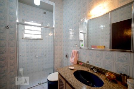 Casa para alugar com 220m², 6 quartos e 2 vagas Casa para alugar com 220m², 6 quartos e 2 vagasBanheiro Social