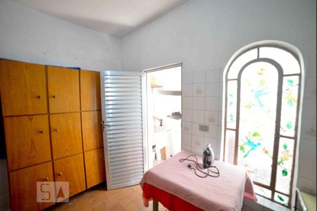 Casa para alugar com 220m², 6 quartos e 2 vagas Casa para alugar com 220m², 6 quartos e 2 vagasArea de Serviço