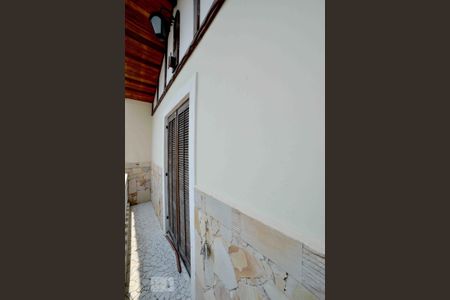 Casa para alugar com 220m², 6 quartos e 2 vagas Casa para alugar com 220m², 6 quartos e 2 vagasVaranda Quarto 2