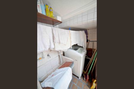 Casa para alugar com 220m², 6 quartos e 2 vagas Casa para alugar com 220m², 6 quartos e 2 vagasArea de Serviço