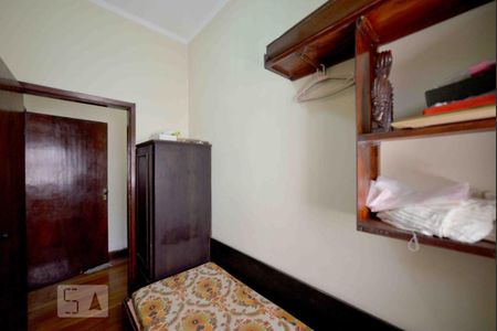 Casa para alugar com 220m², 6 quartos e 2 vagas Casa para alugar com 220m², 6 quartos e 2 vagasQuarto 3 Casa 1