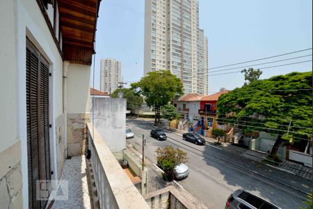 Casa para alugar com 220m², 6 quartos e 2 vagas Casa para alugar com 220m², 6 quartos e 2 vagasVaranda Quarto 2