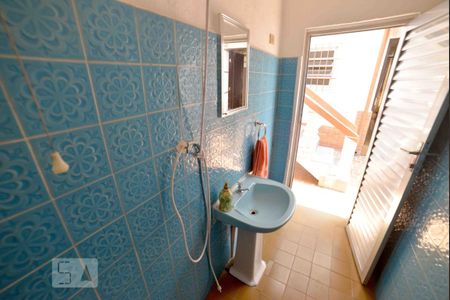 Casa para alugar com 220m², 6 quartos e 2 vagas Casa para alugar com 220m², 6 quartos e 2 vagasBanheiro Externo
