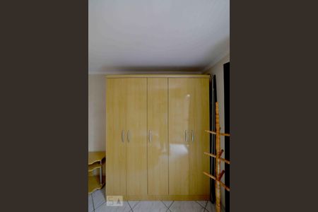 Casa para alugar com 220m², 6 quartos e 2 vagas Casa para alugar com 220m², 6 quartos e 2 vagasQuarto 2 Casa 2