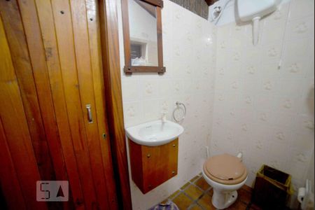 Casa para alugar com 220m², 6 quartos e 2 vagas Casa para alugar com 220m², 6 quartos e 2 vagasLavabo