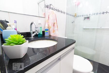 Apartamento à venda com 77m², 3 quartos e 1 vagaBanheiro da Suíte 2