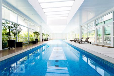 Apartamento para alugar com 48m², 1 quarto e 1 vaga Apartamento para alugar com 48m², 1 quarto e 1 vagaÁrea comum - Piscina 2