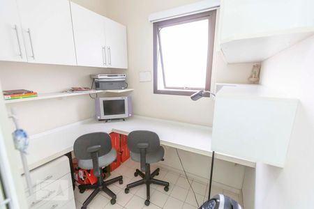 Apartamento à venda com 207m², 3 quartos e 4 vagasEscritório