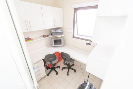 Apartamento à venda com 207m², 3 quartos e 4 vagasEscritório