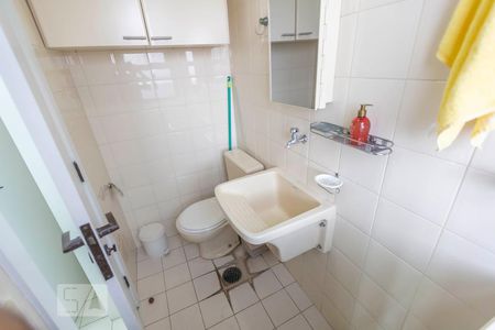 Apartamento à venda com 207m², 3 quartos e 4 vagasBanheiro do Escritório