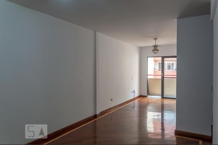 Apartamento para alugar com 69m², 2 quartos e 1 vagaSala