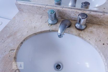 Casa à venda com 137m², 3 quartos e 2 vagasBanheiro da Suíte