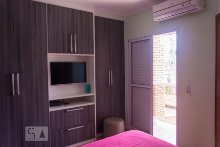 Casa à venda com 137m², 3 quartos e 2 vagasSuíteSuíte