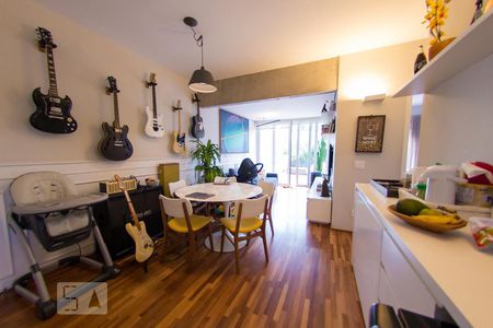 Sala de apartamento à venda com 2 quartos, 100m² em Paraíso, São Paulo