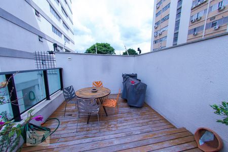 Apartamento à venda com 100m², 2 quartos e 1 vagaSacada