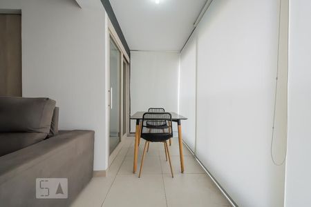 Apartamento para alugar com 49m², 1 quarto e 1 vagaVaranda