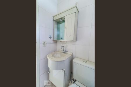 Banheiro de apartamento à venda com 2 quartos, 50m² em Taquara, Rio de Janeiro