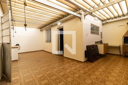 Casa à venda com 200m², 3 quartos e 3 vagasQuintal