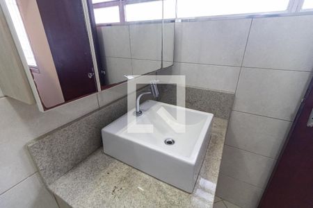 Casa à venda com 200m², 3 quartos e 3 vagasBanheiro da Suíte