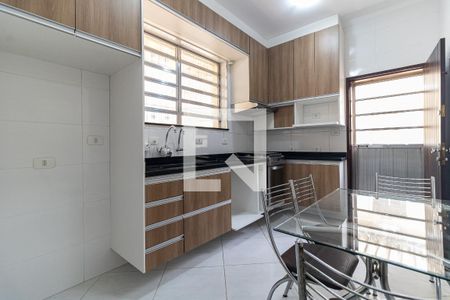 Casa à venda com 200m², 3 quartos e 3 vagasCozinha
