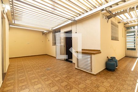Casa à venda com 200m², 3 quartos e 3 vagasQuintal