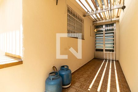 Casa à venda com 200m², 3 quartos e 3 vagasCorredor Lateral
