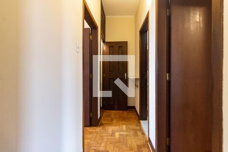 Casa à venda com 200m², 3 quartos e 3 vagasCorredor