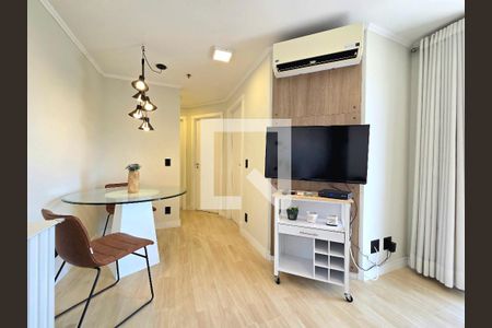 Sala de apartamento para alugar com 2 quartos, 52m² em Vila Olímpia, São Paulo