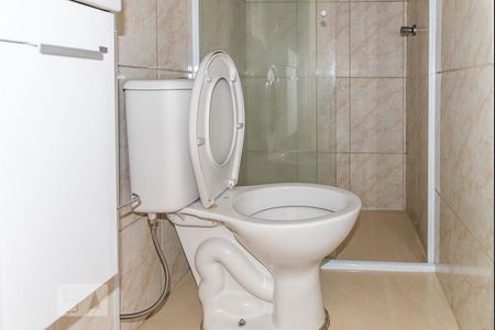 Banheiro de kitnet/studio para alugar com 1 quarto, 28m² em Bela Vista, São Paulo